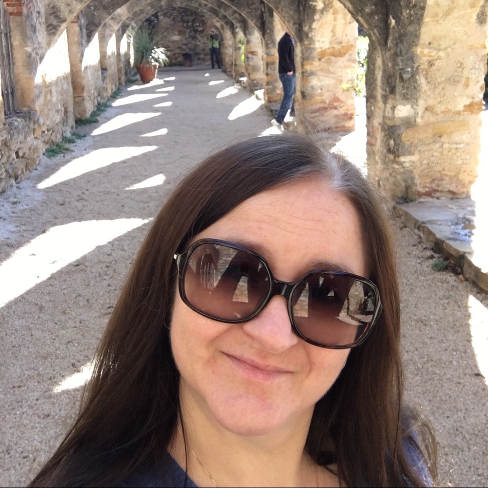 Meet your Posher, Linda
